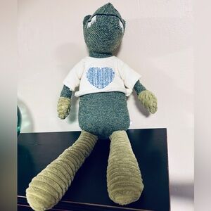 Anthropologie alligator stuffed plush toy. Animal. Collectible. Sweater. Heart